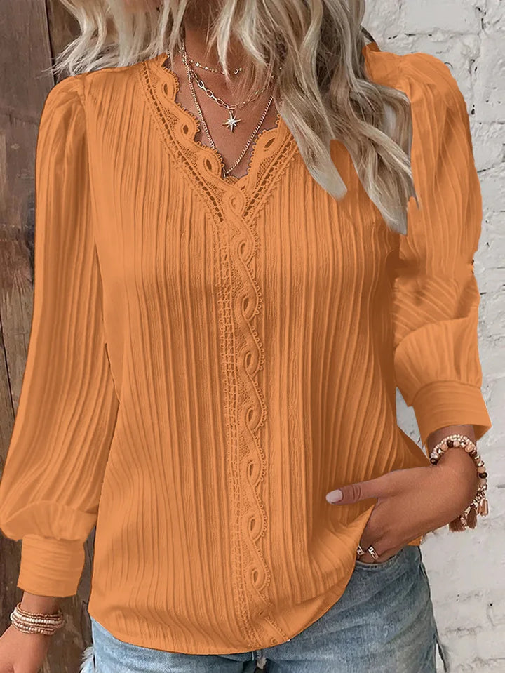 Femme Aarhus™ | Selvie – Bluse med spidskant og folder