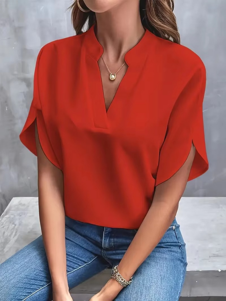 Femme Aarhus™ | Malin – V-hals top i blødt stof og feminin tone