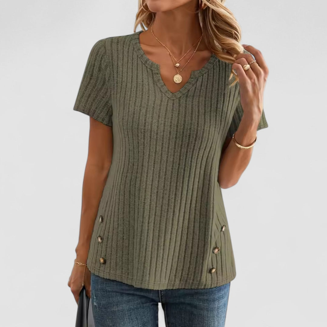 Femme Aarhus™ | Elsa – V-hals top med diskrete detaljer