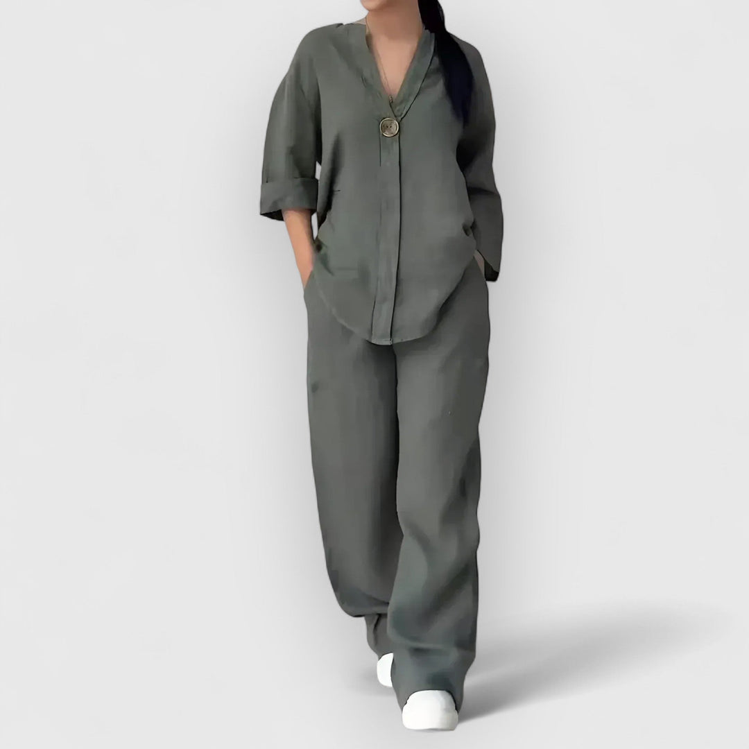 Femme Aarhus™ | Margherita – To-delt linned sæt i afslappet, elegant stil