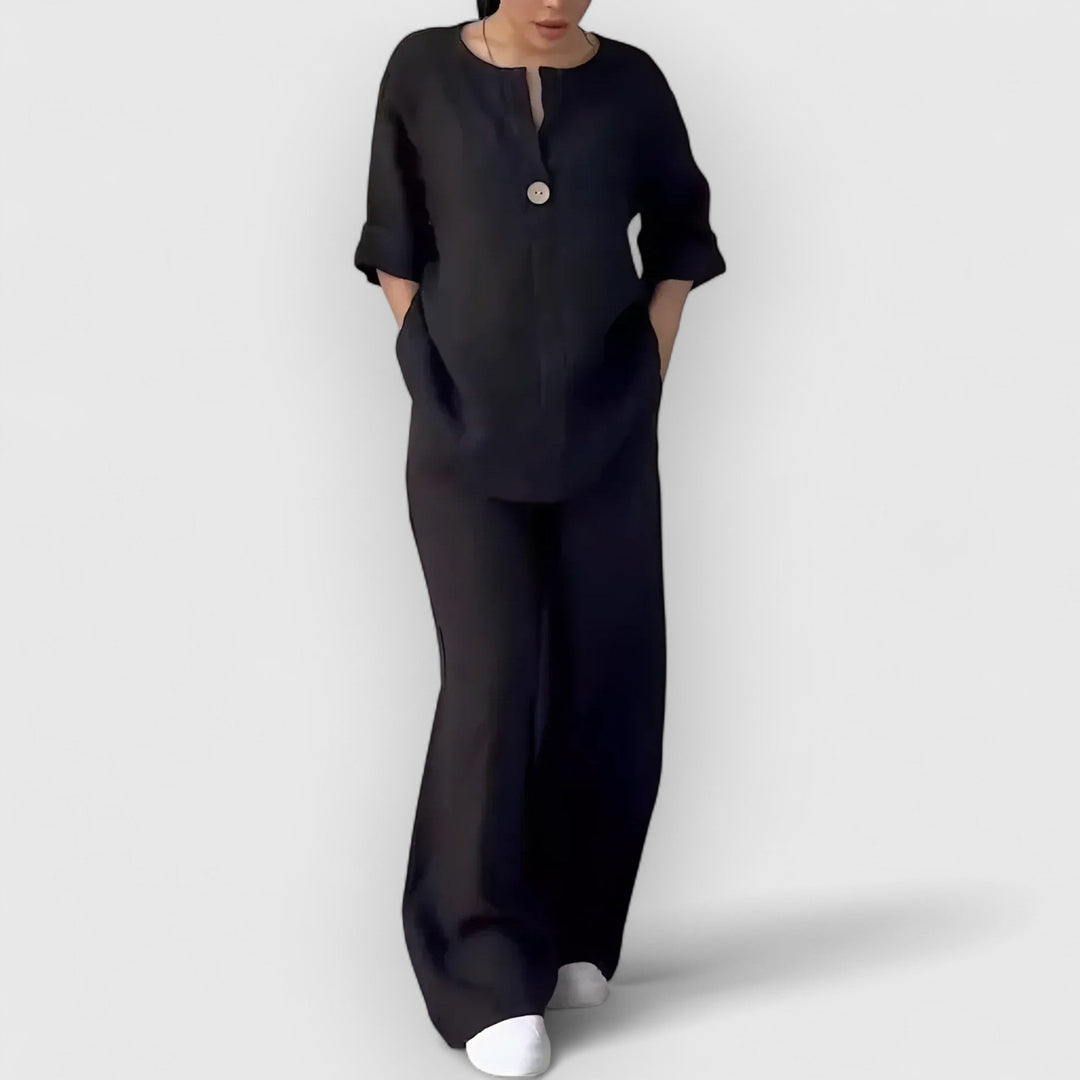 Femme Aarhus™ | Margherita – To-delt linned sæt i afslappet, elegant stil