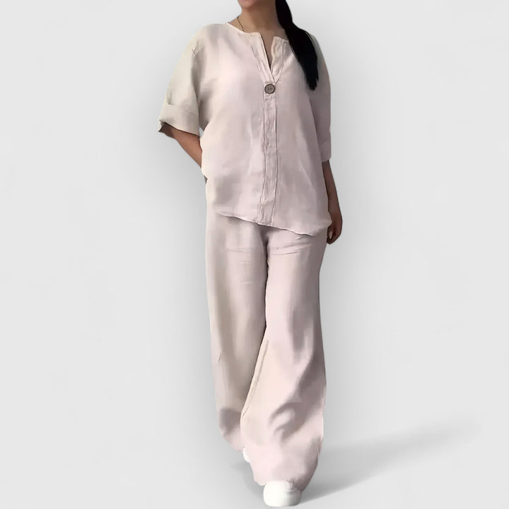Femme Aarhus™ | Margherita – To-delt linned sæt i afslappet, elegant stil